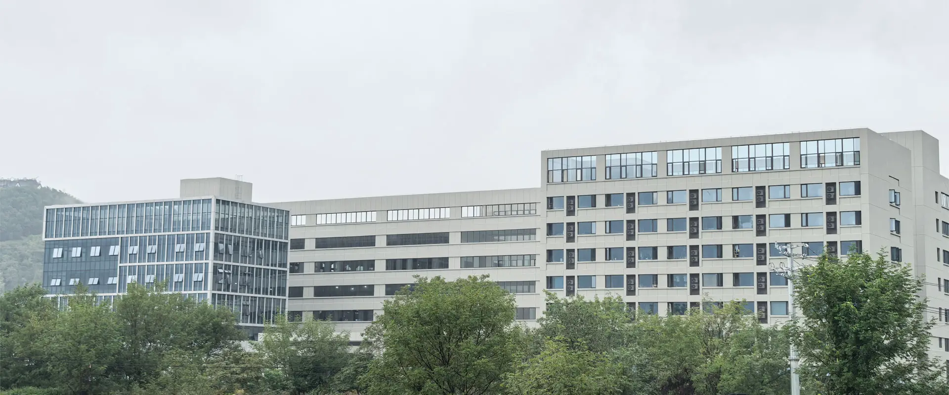 Déantúsóir comhla tionsclaíoch gairmiúil